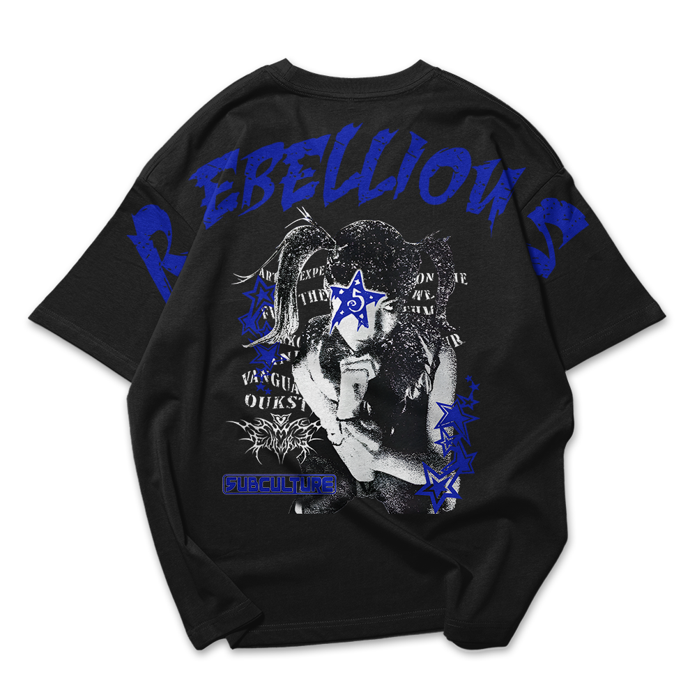 Camiseta Oversized Unissex Ombro á Ombro Reebelious Punk Woman