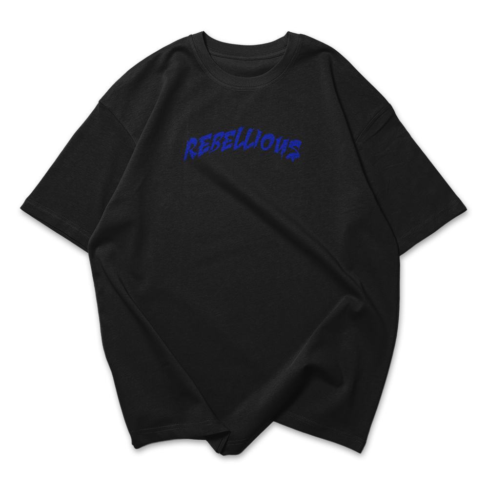 Camiseta Oversized Unissex Ombro á Ombro Reebelious Punk Woman
